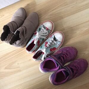 Girl shoes lot